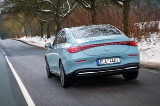 Převratný Mercedes CLA ukazuje, jak moc jsou moderní auta digitální. Zabaví hrami, zaplatí parkování nebo umožní videohovor - Garáž.cz